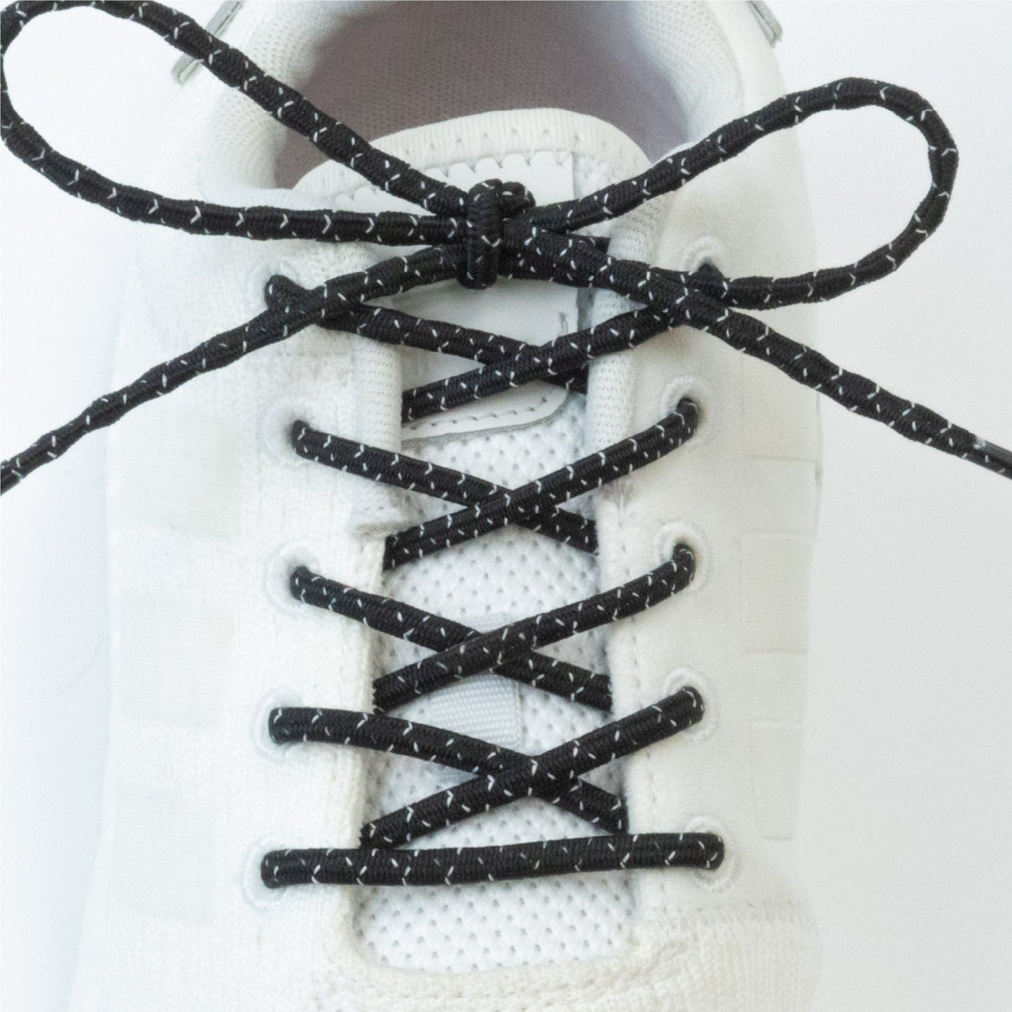 伸縮率の異なる靴ヒモが生むパフォーマンスアップ MAGIC LACE マジックレース