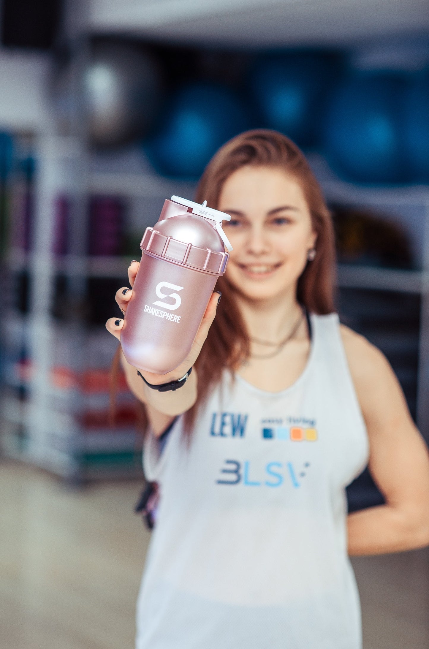 ShakeSphere プロテインシェイカーボトル 700ml タンブラービュー