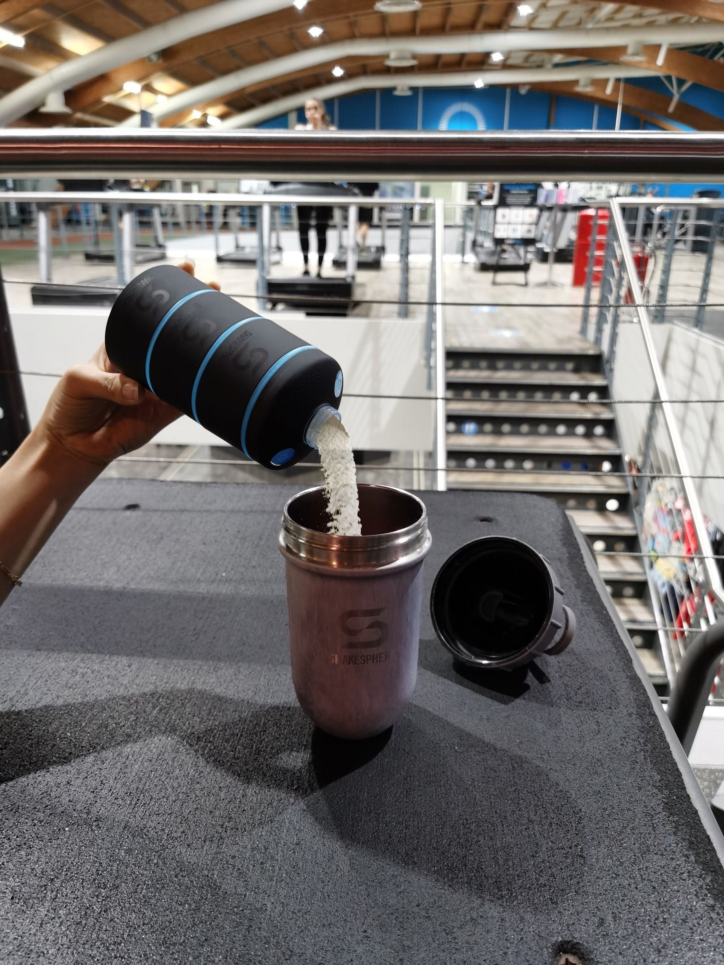ShakeSphere プロテインパウダー スタッカブルストレージ コンテイナー85g 3オンス シアンブルー
